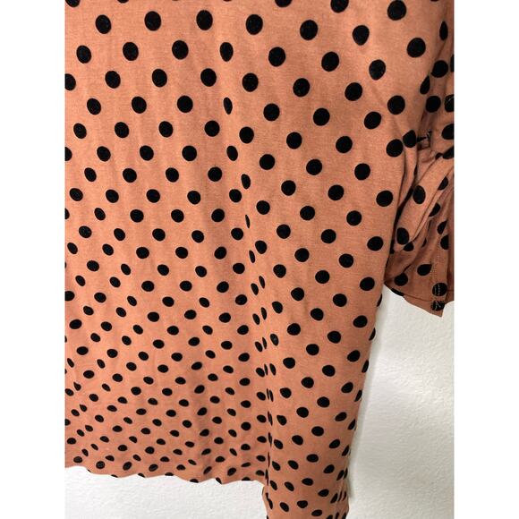 Amazon Boutique Polka Dot Short Sleeve Shirt Womens size xsmall - Picture 4 of 6